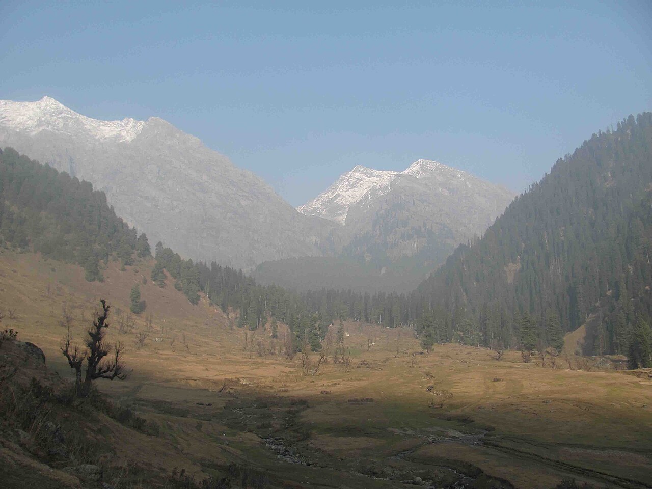 Aru Valley — Autumn Colours: September and October Magic
