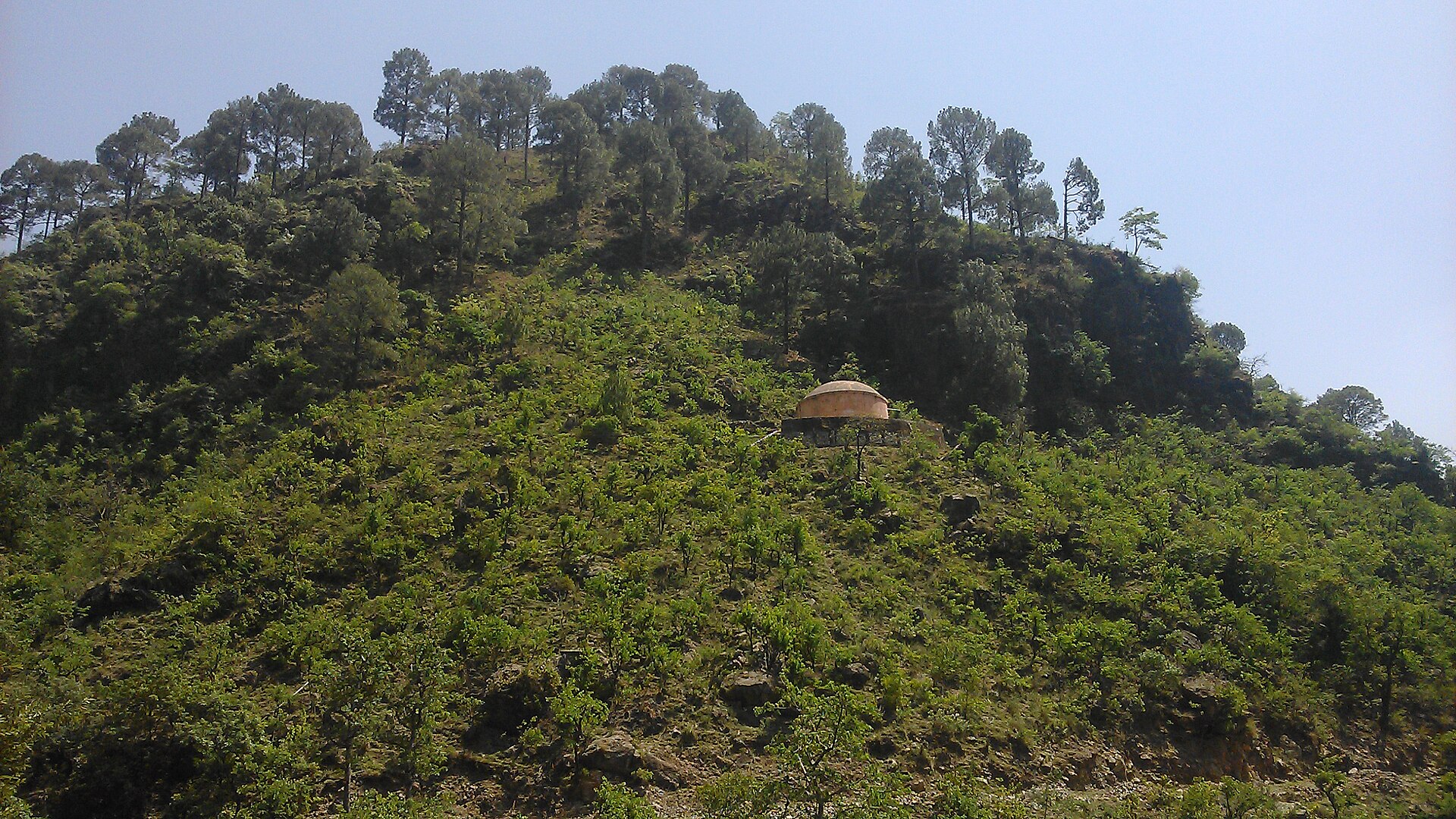 The entrance path to the Shiv Khori cave shrine