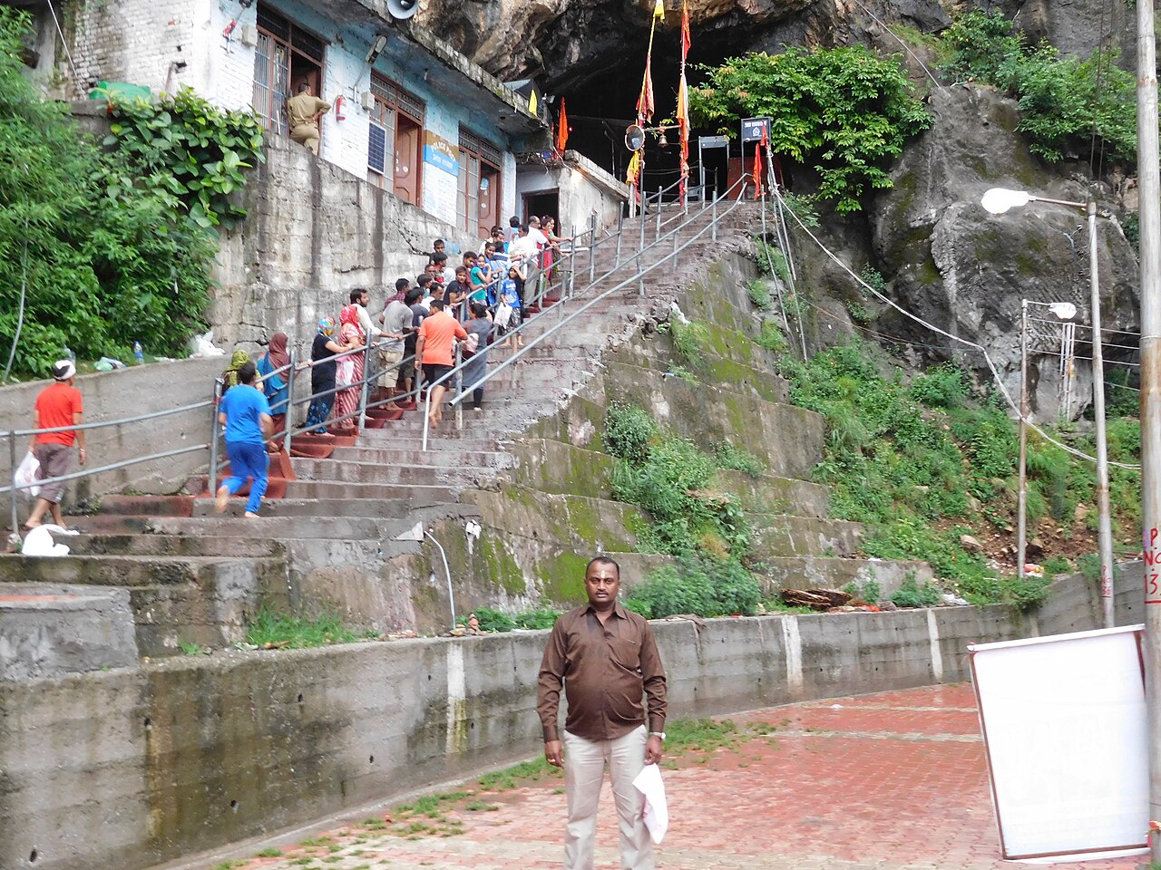 Shiv Khori — How to Verify Tour Operator Reliability