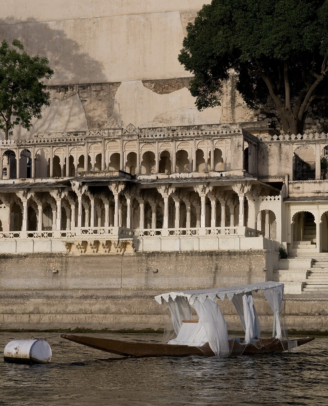Close up of a shikara boat on Manasbal