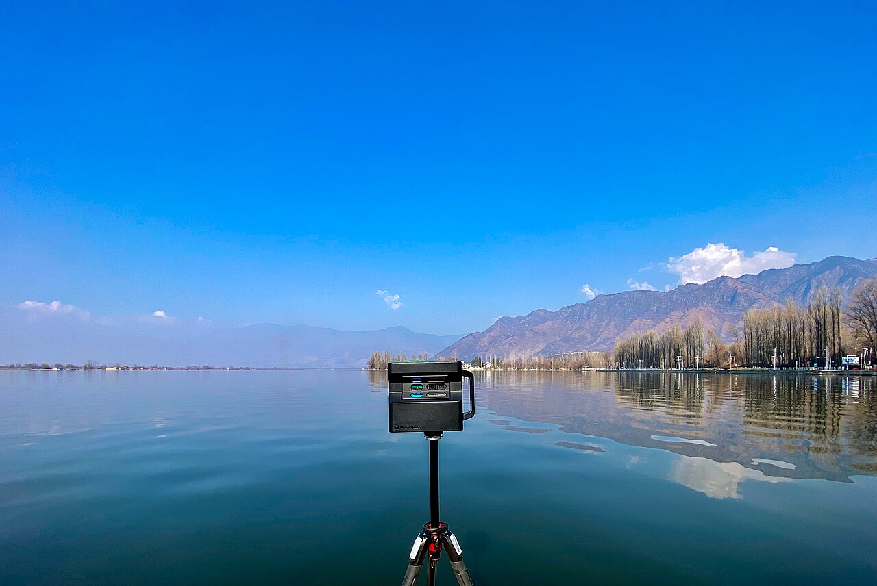 Dal Lake — Mapping Your Trip to Srinagar