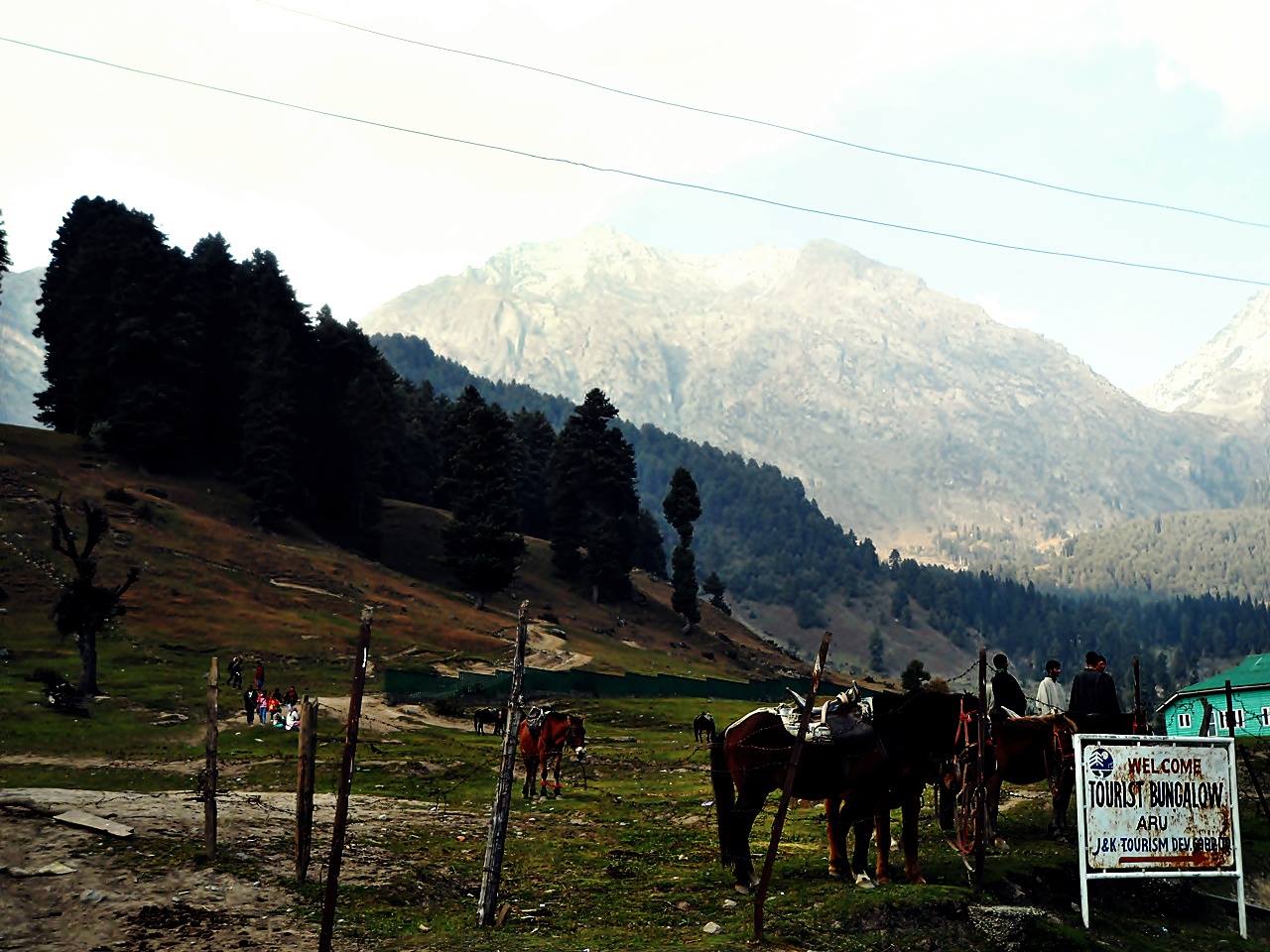 Aru Valley — Navigating the Road from Pahalgam