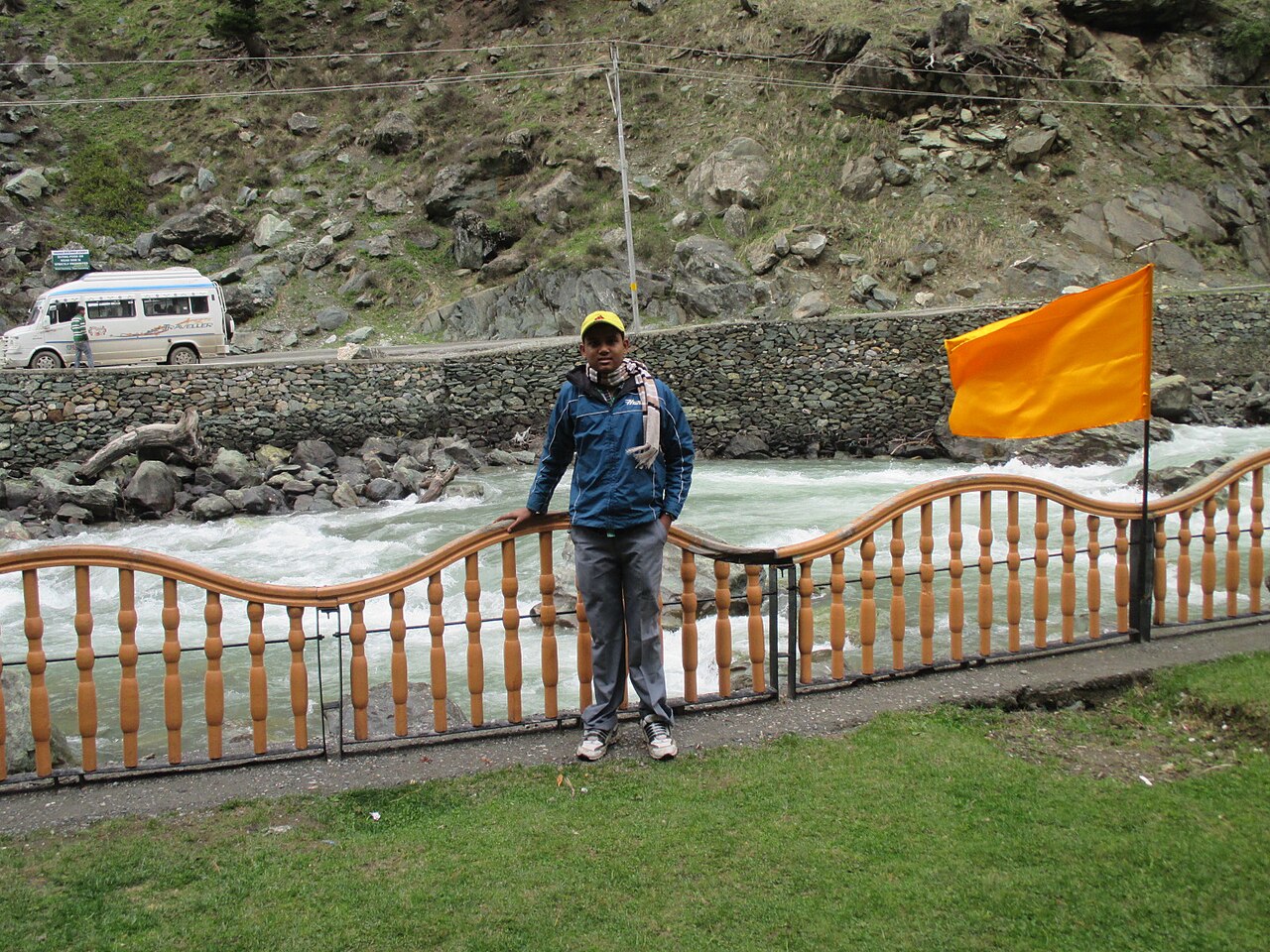 Green meadows and meandering stream inside Betaab Valley