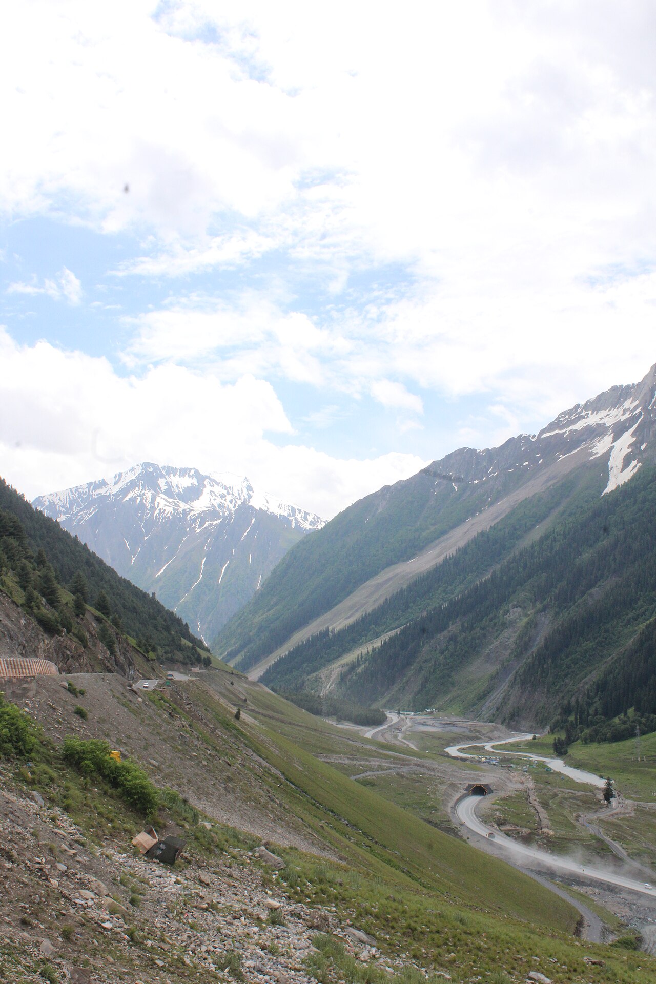 Mountain road near Gagangir with river running alongside
