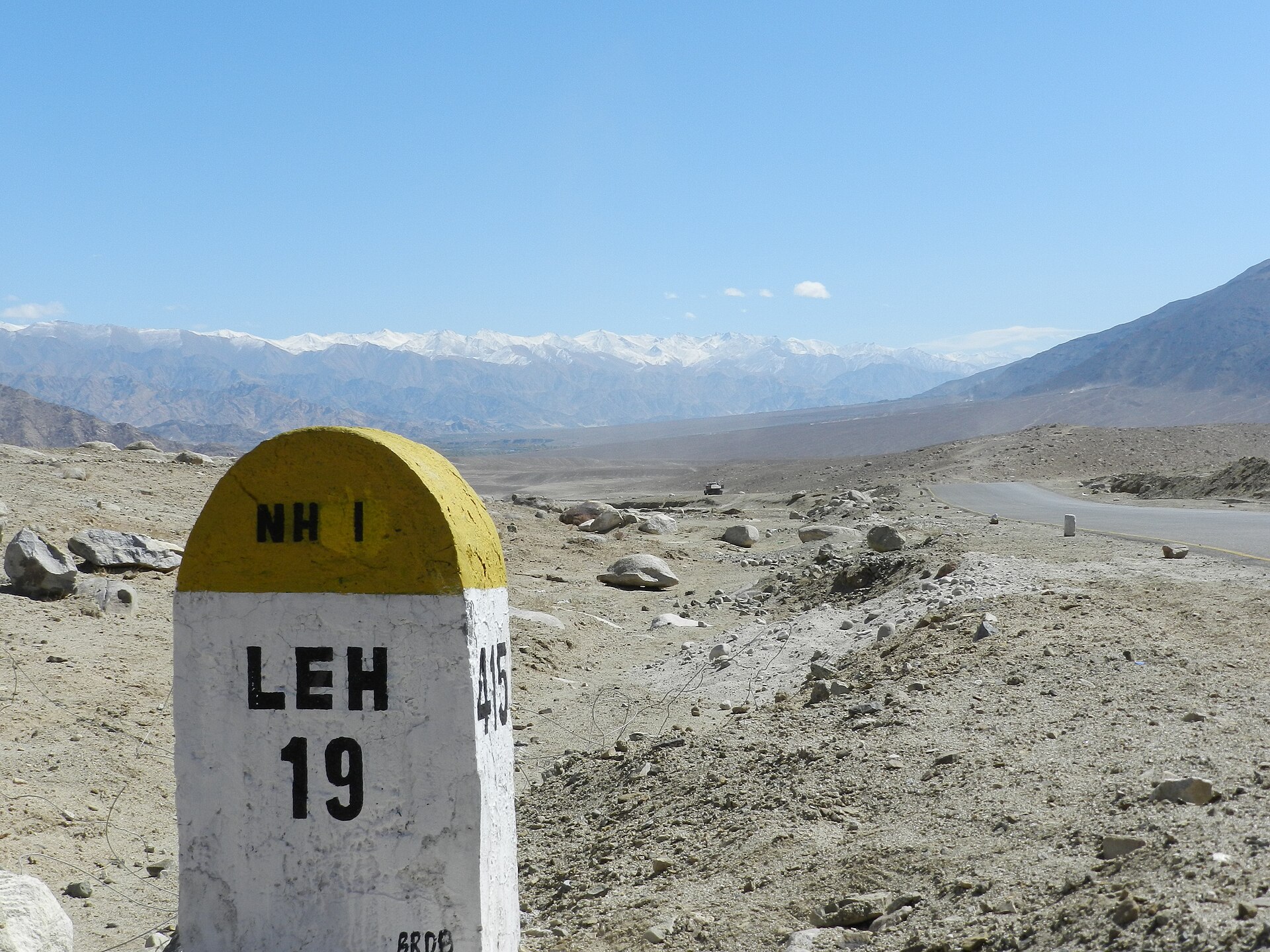 Winding mountain road through Zojila pass on Srinagar Leh highway