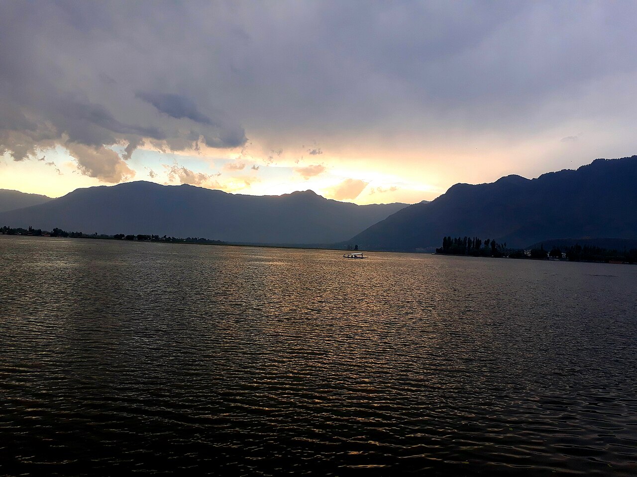 Srinagar — Day 1 and 2: Immersion in Srinagar city