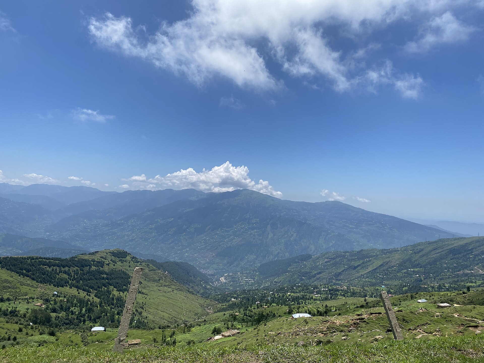 Panoramic mountain view from the top of Nathatop.