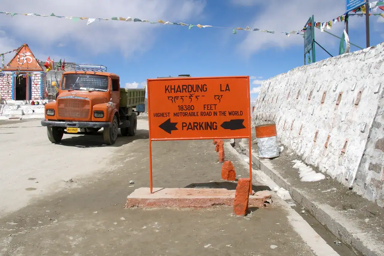 Khardung La in summer — view 1, Leh district, Ladakh