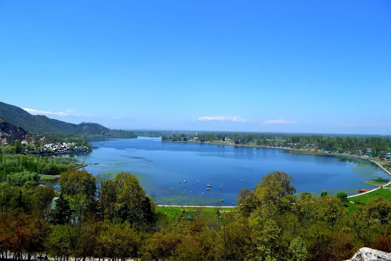 Manasbal Lake in summer — view 1, Ganderbal district, Kashmir
