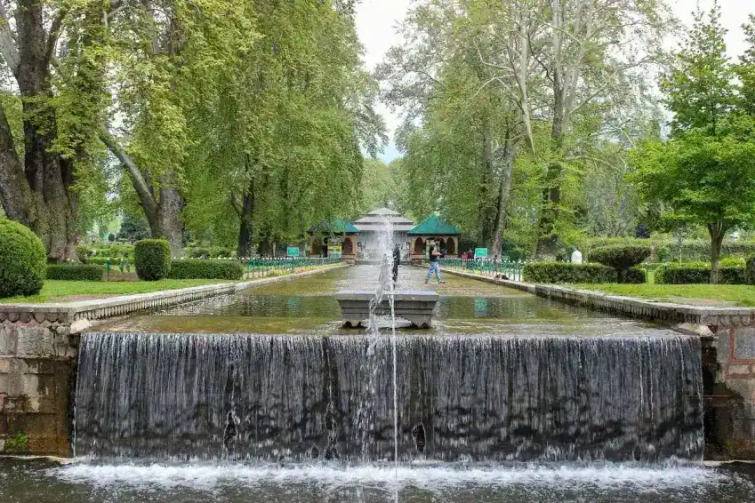 Mughal Gardens in summer — view 1, Srinagar district, Kashmir