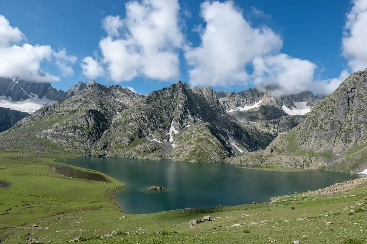 Sonmarg — where the valley turns into high mountains, Ganderbal district, Kashmir