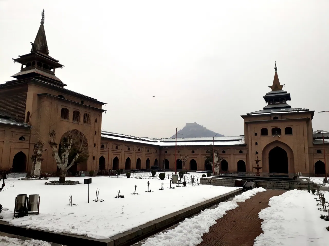 Srinagar under snow — view 1, Srinagar district, Kashmir